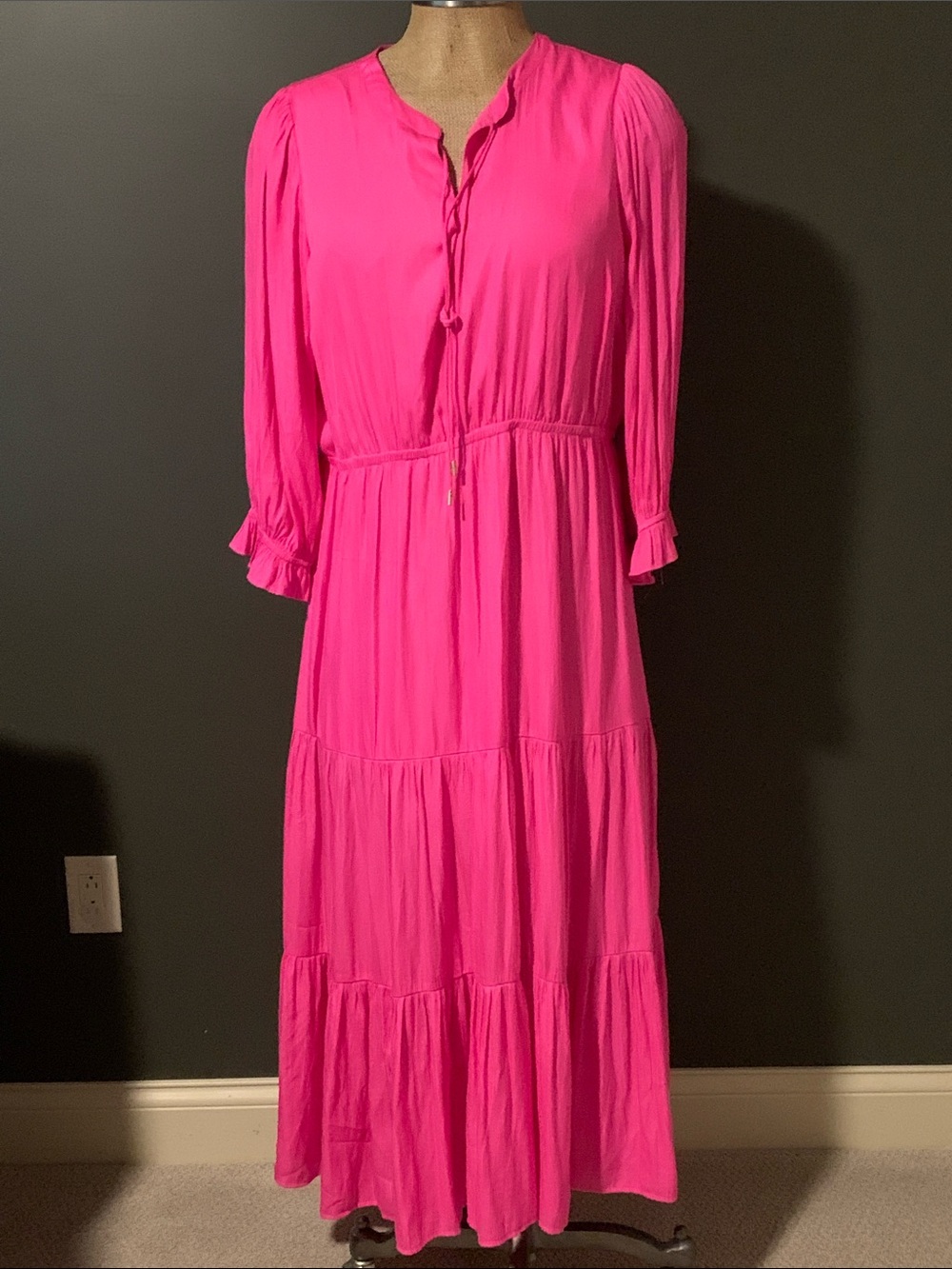 Skies Are Blue Curvy Tie-Front Tiered Maxi Dress in Hot Pink Size 2X